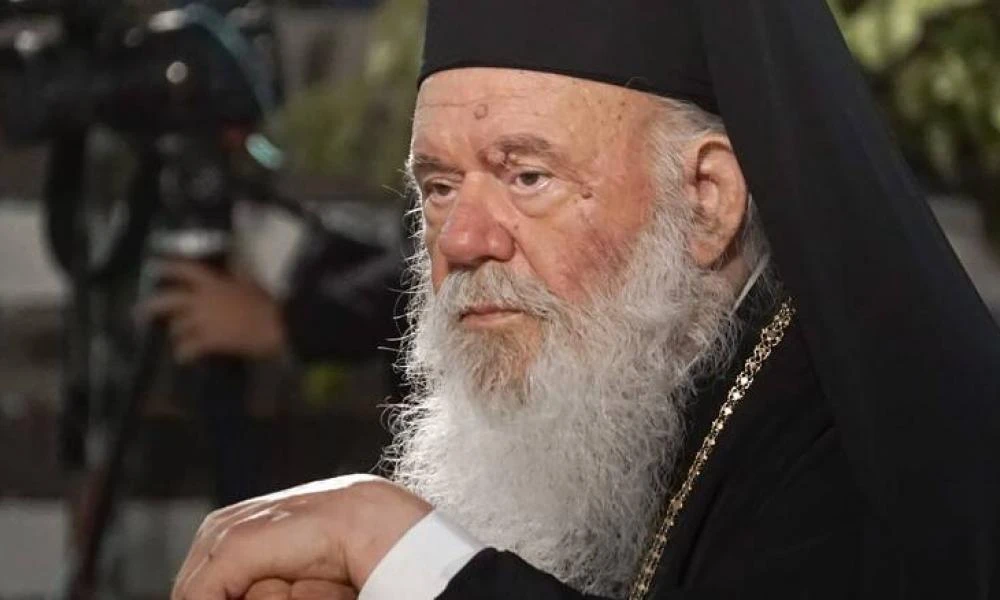 Αρχιεπίσκοπος Ιερώνυμος για τις επιθέσεις πολιτικών σε ναούς: “Η Εκκλησία δεν εκδικείται. Αγαπάει, αλλά δε φεύγει από τις θέσεις της”